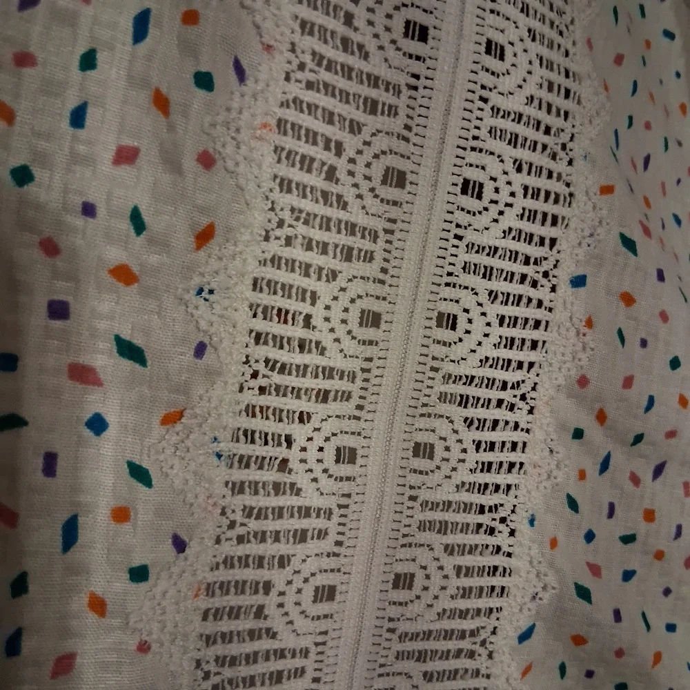 Vintage 90s Crepe Fabric Tablecloth Bright Color Speckled‎ Lace Lg Easter Spring